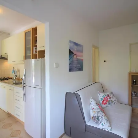 Apartment Aurora Mit Parkplatz In Strandnaehe